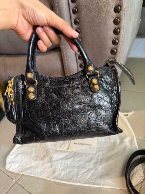 Balenciaga Mini City Shoulder Bag In Leather With Gold Balenciaga Mini City Shoulder Bag In Leather With Gold