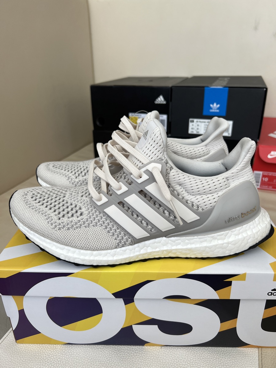 adidas gazelle silver green womens Adidas Ultraboost 1.0 Cream Chalk – Lines & Laces main image 0