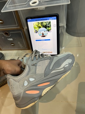 Yeezy 700 clearance inertia replica