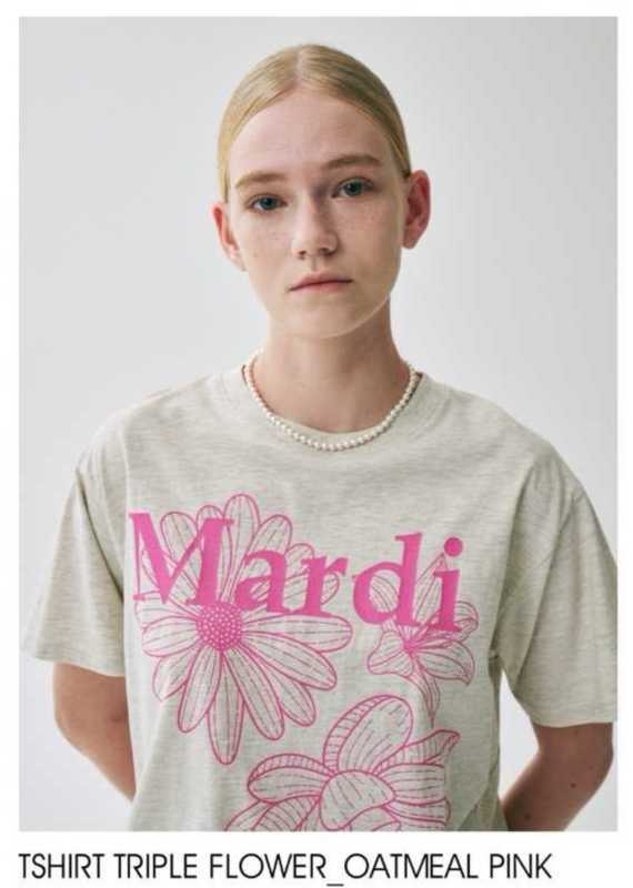 ●Mardi Mercredi●TRIPLE FLOWER T + SHORTS/Oatmeal SET UP MARDI MERCREDI Sweatshirt: Swing the Tail Ddanji Flower
