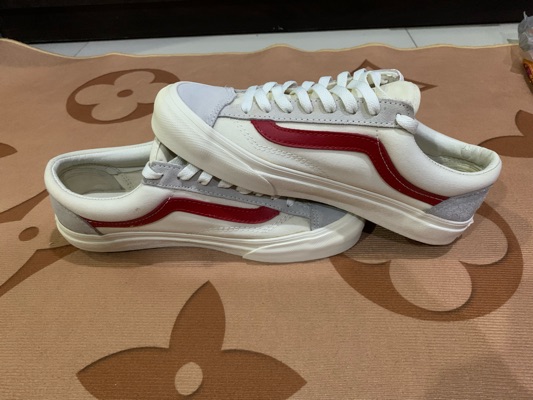 Vans hotsell marshmallow red