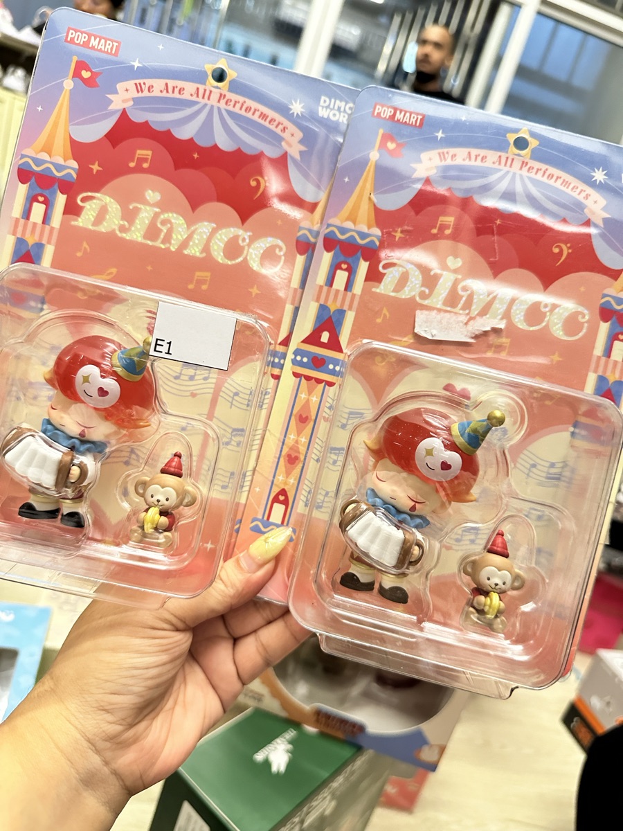 DIMOO We Are All Performers Figure - POP MART (United States)