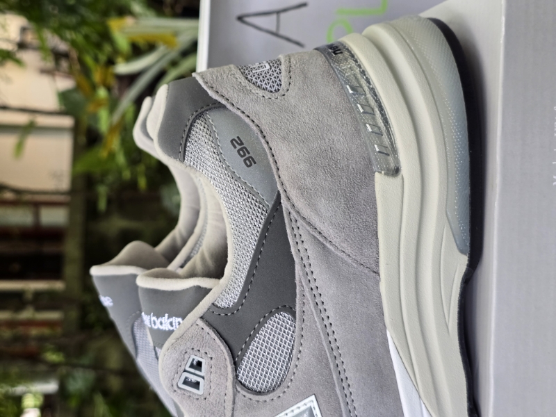 New Balance 992 MiUSA Grey Silver Metallic | SASOM