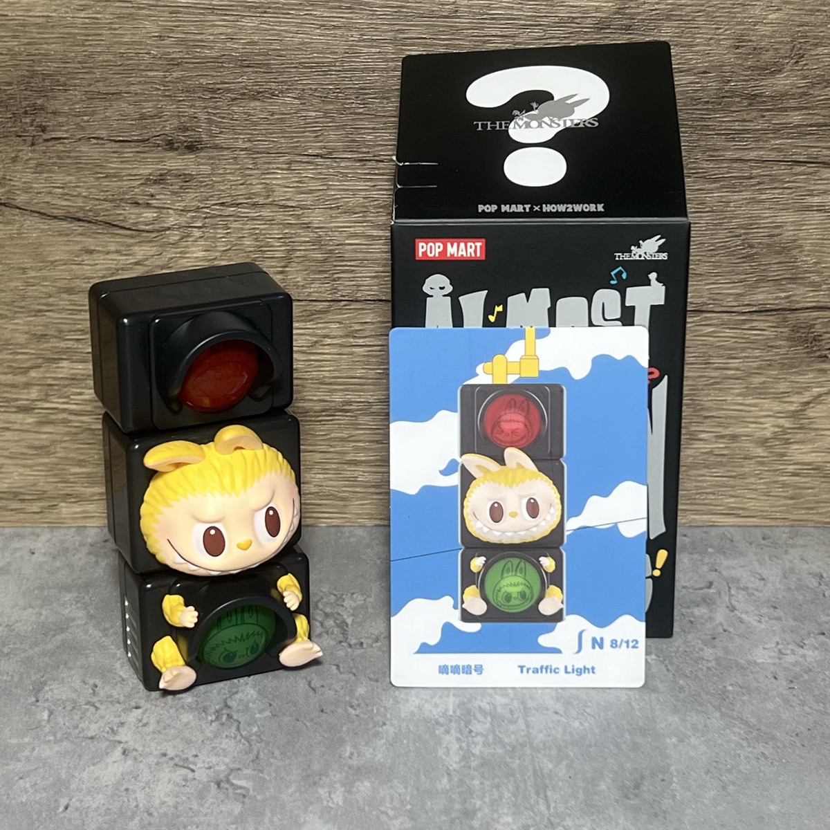 【正規品】POP MART LABUBU Traffic Light ラブブ 黒 Pop Mart Traffic Light (Labubu THE MONSTERS Almost Hidden