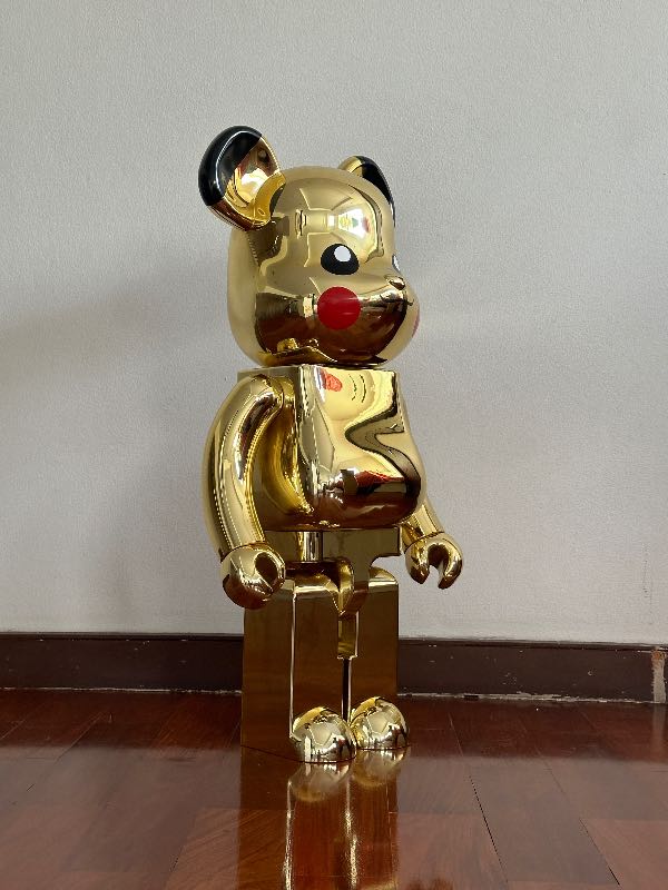 MEDICOM TOY - BE@RBRICK ピカチュウ GOLD CHROME Ver.1000％　② Buy & Sell BE@RBRICK Pikachu Gold Chrome Ver. 1000% | SASOM