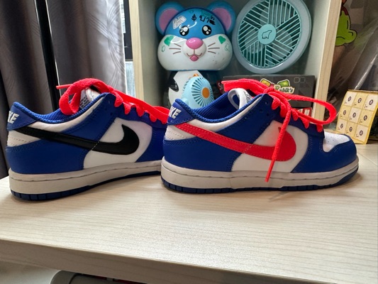 bright crimson and game royal