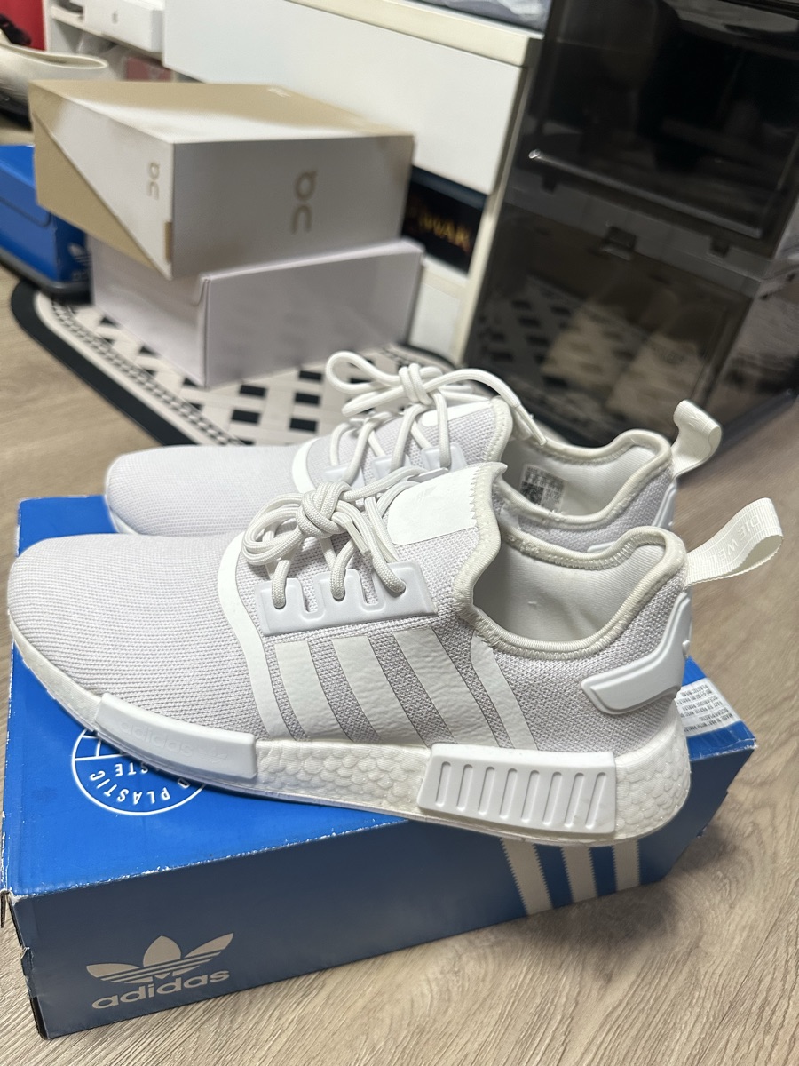 adidas gazelle silver green womens Adidas Men's NMD R1 Shoes