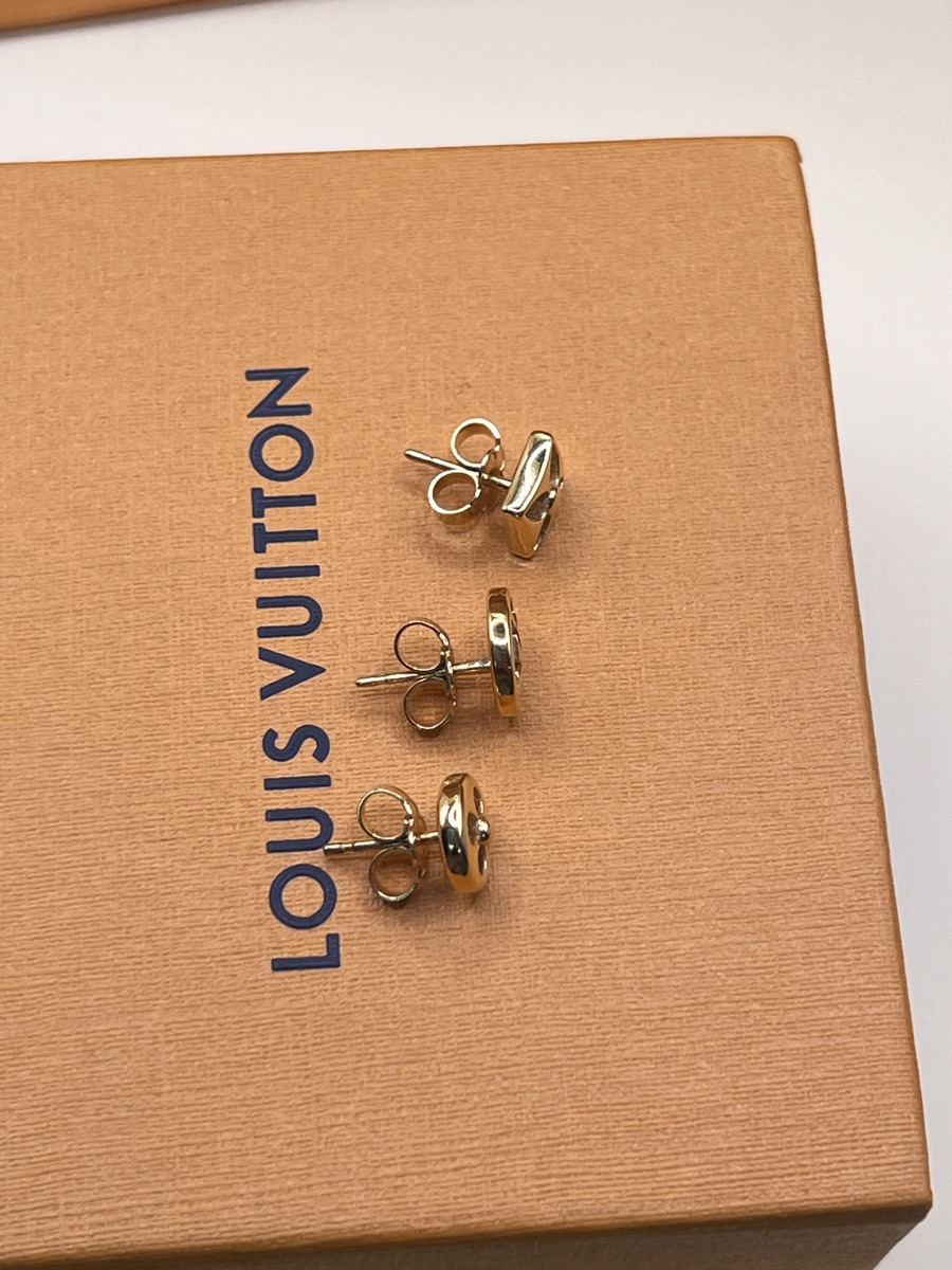 Louis Vuitton Crazy In Lock Earrings Set In Metal With Gold
