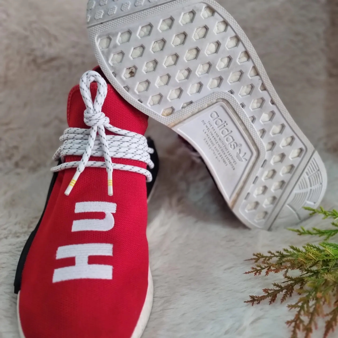 Scarlet cheap human race