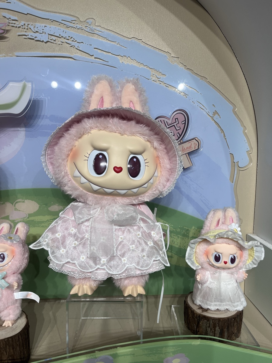 POPMART Mokoko V2 The Monster Labubu Sweetheart Fall In spring