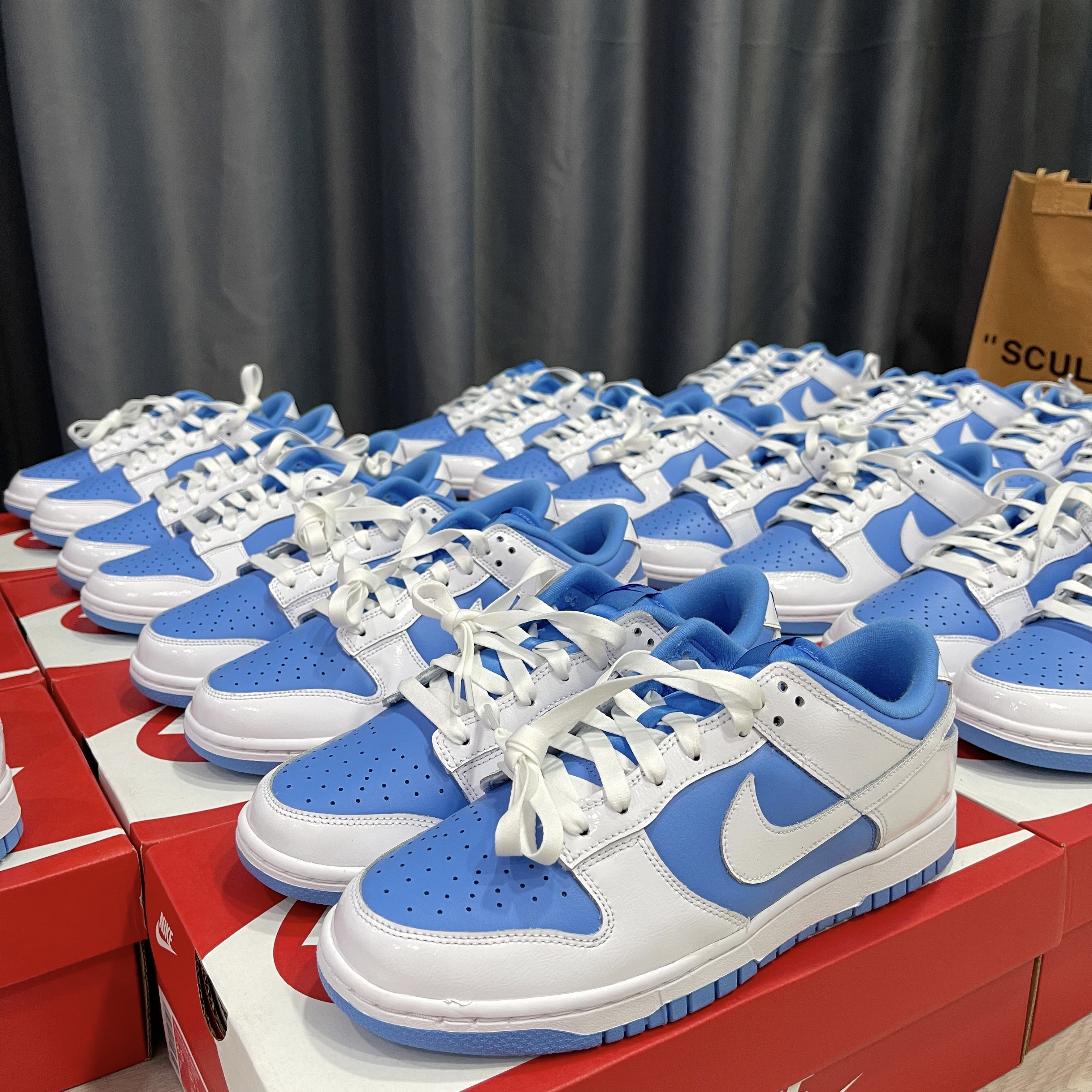 nike dunk reverse unc