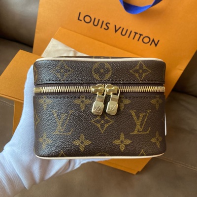 Shop Louis Vuitton Nice nano toiletry pouch (M44936) by NANA'SSHOP