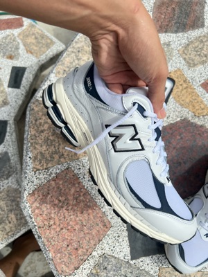 nb 2002r white
