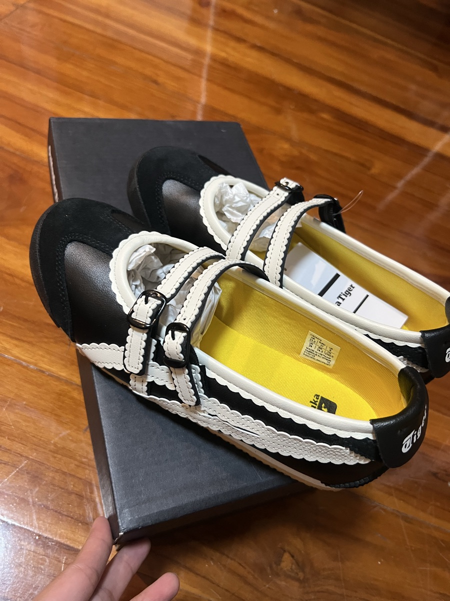 SASOM | shoes Onitsuka Tiger Mexico 66 TGRS Black Cream