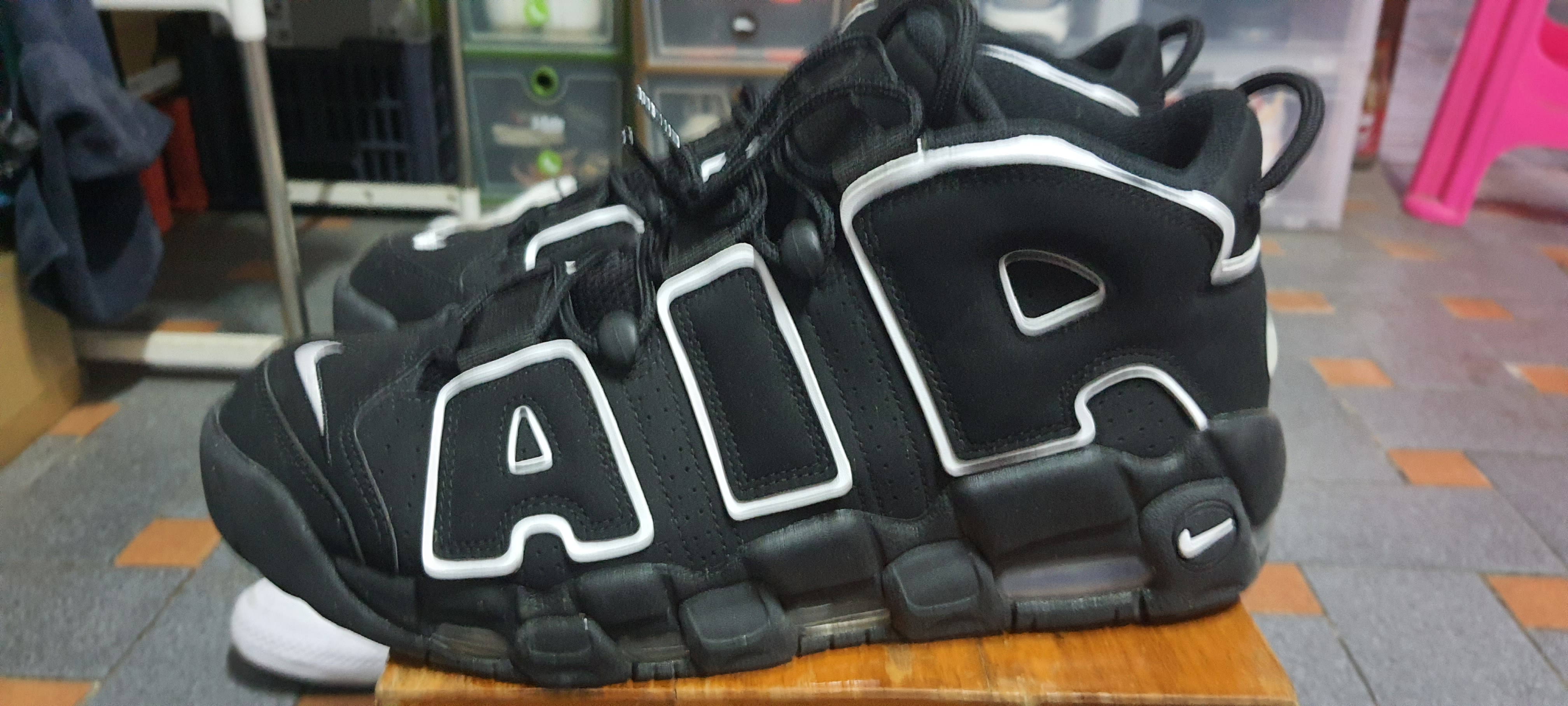 Air uptempo best sale triple black