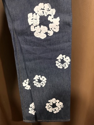 Denim Tears x Levi's Cotton Wreath Jean Raw Indigo Denim Tears x Levi's Cotton Wreath Jean Raw Indigo