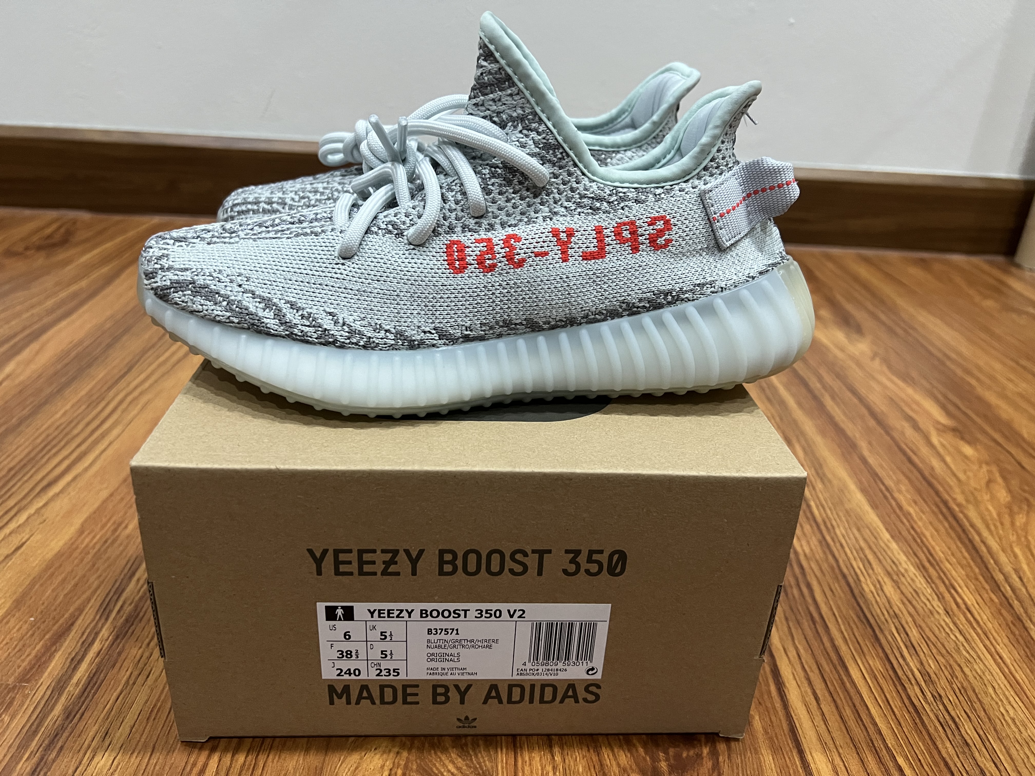 yeezy bluetint