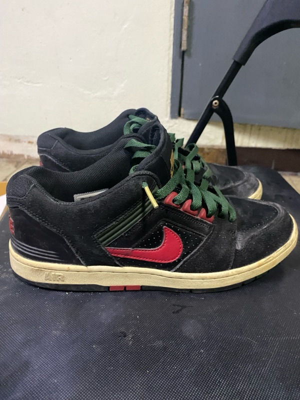nike sb air force 2 low black gucci