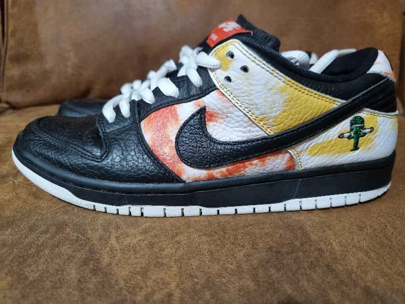 dunk low raygun tie dye