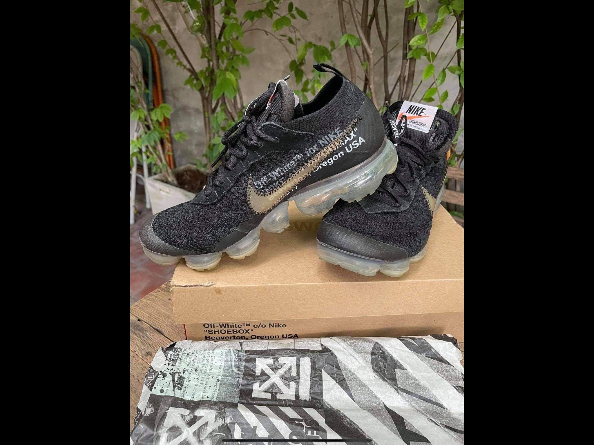 Off white outlet vapormax black stockx