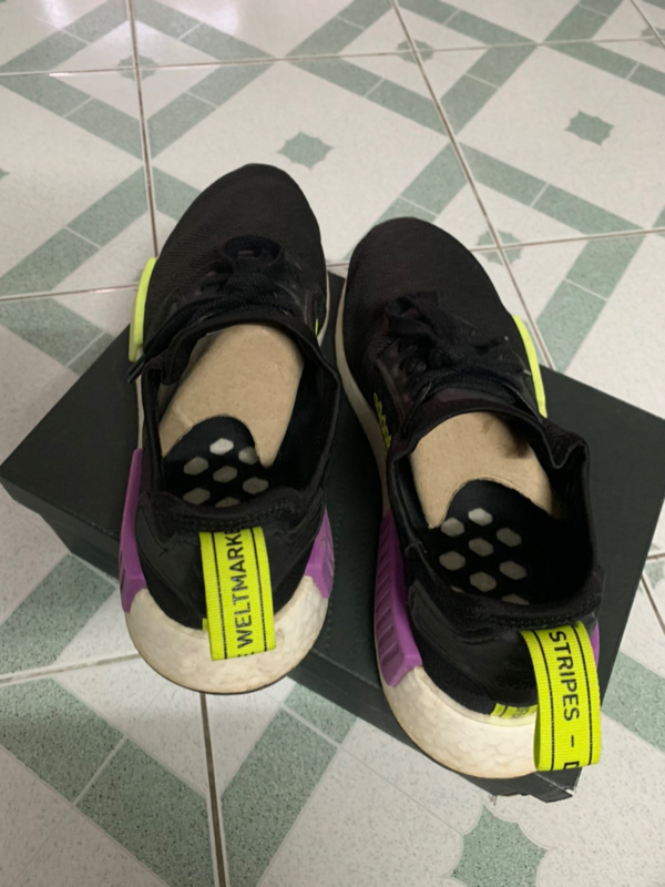 Adidas nmd cheap r1 black/purple/neon