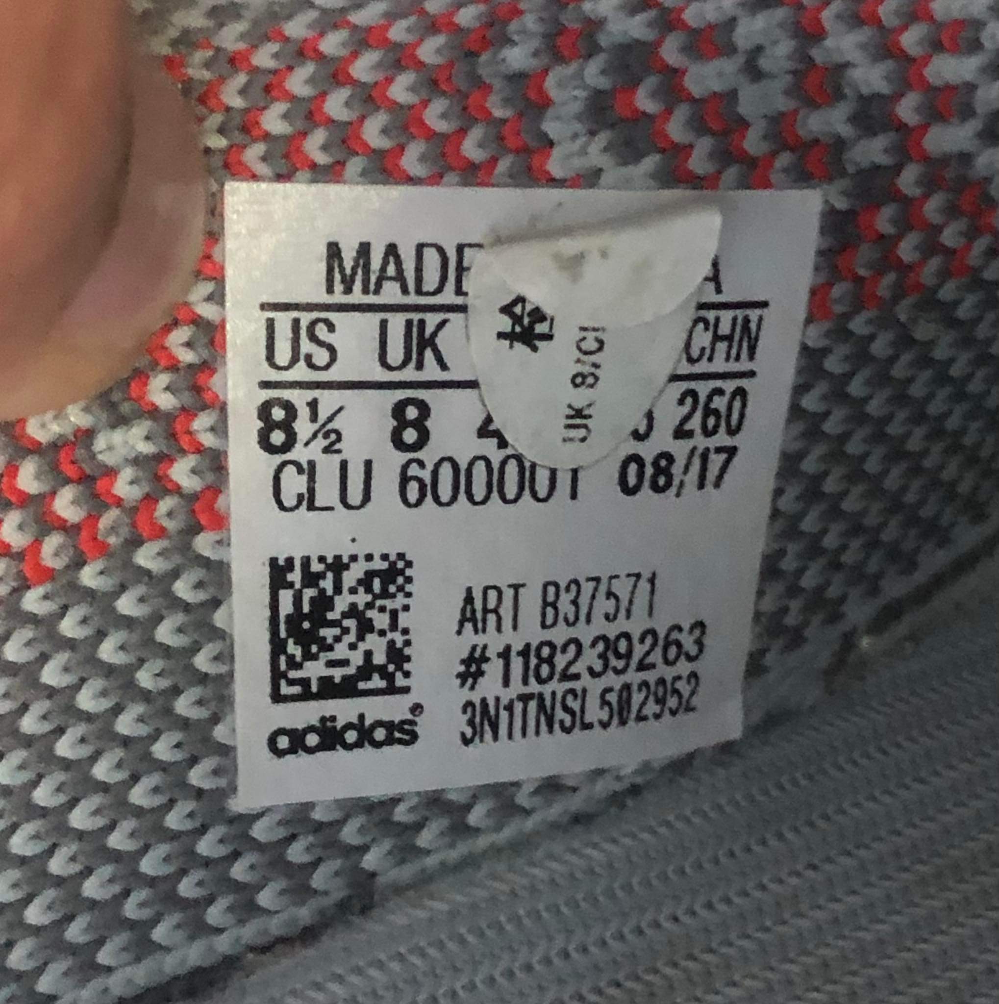 clu 600001 yeezy