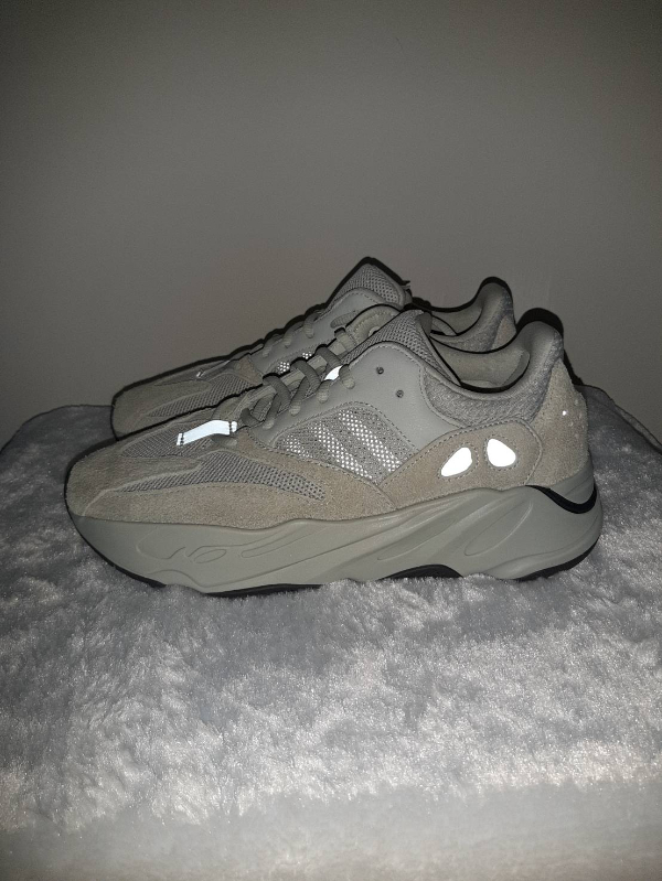 yeezy 700 salt reflective