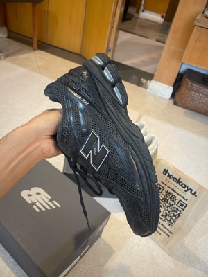 New balance ☆ M1906RJB Black×Silver NEW BALANCE 1906R BLACK METALLIC SILVER M1906RJB - YouTube