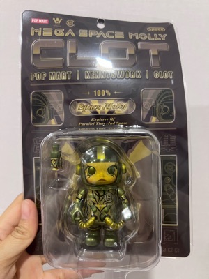 Pop Mart MEGA SPACE MOLLY 100% CLOT Olive Alienegra | ของแท้