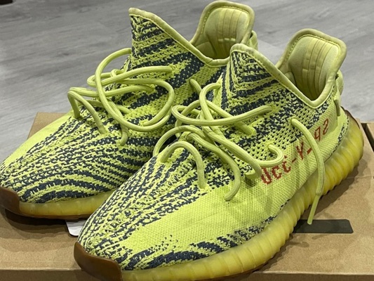 Semi 2025 yellow yeezy