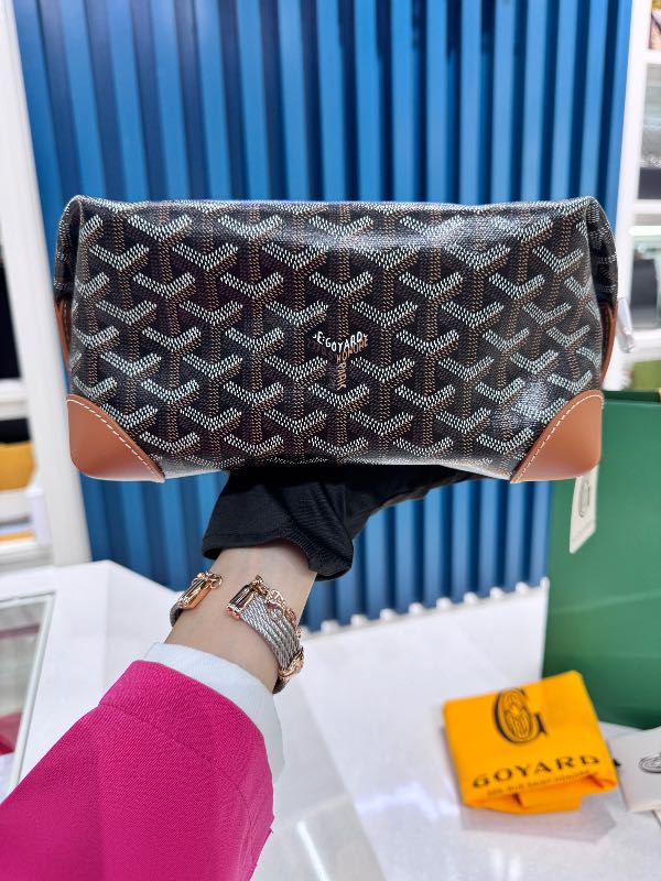 希少品◆入手困難【GOYARD】Bowling 25 black tan Toiletry Bag Goyard Bowling 25 Toiletry Bag Black & Tan ₱78,000.00