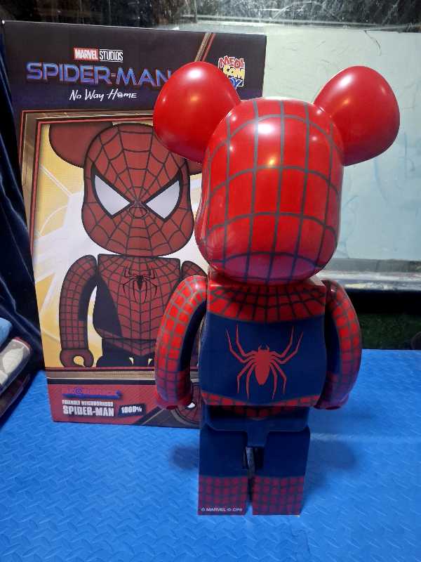 BE@RBRICK x Marvel Spider-Man No Way Home Friendly Neighborhood