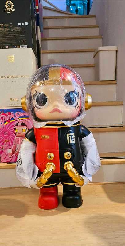 Pop Mart Mega Space Molly 1000% Balmain | ของแท้ Pop Mart Mega Space Molly 1000% Balmain | ของแท้