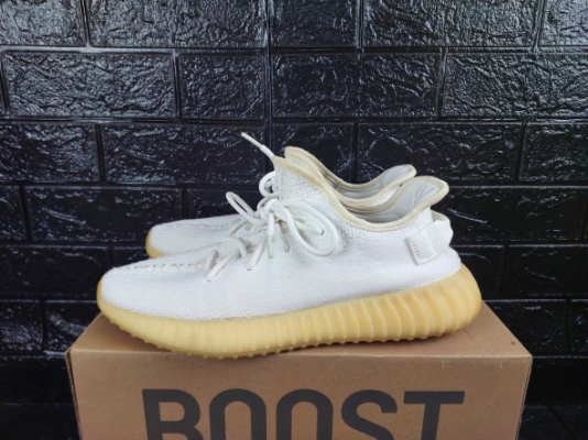 Triple on sale cream yeezy