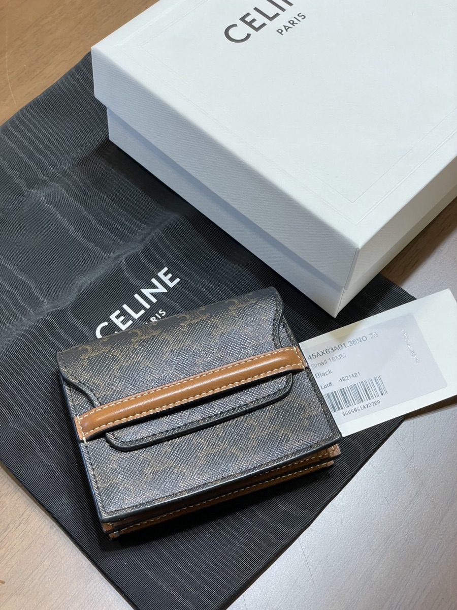【CELINE】CARD HOLDER IN TRIOMPHE CANVAS WITH CELINE PRINT Celine Business Card Holder In Triomphe Canvas And Lambskin Tan