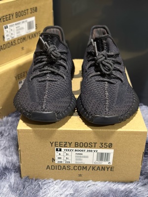 yeezy boost 350 v2 black reflective box from Chinese factory , repliable supplier. Adidas Black 3M Almond Closure Yeezy Boost 350 Static Black