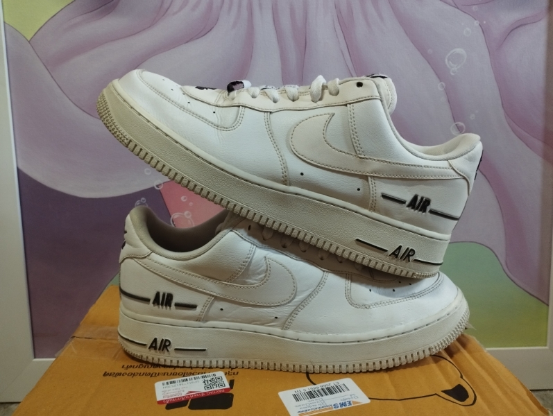 double air low white black