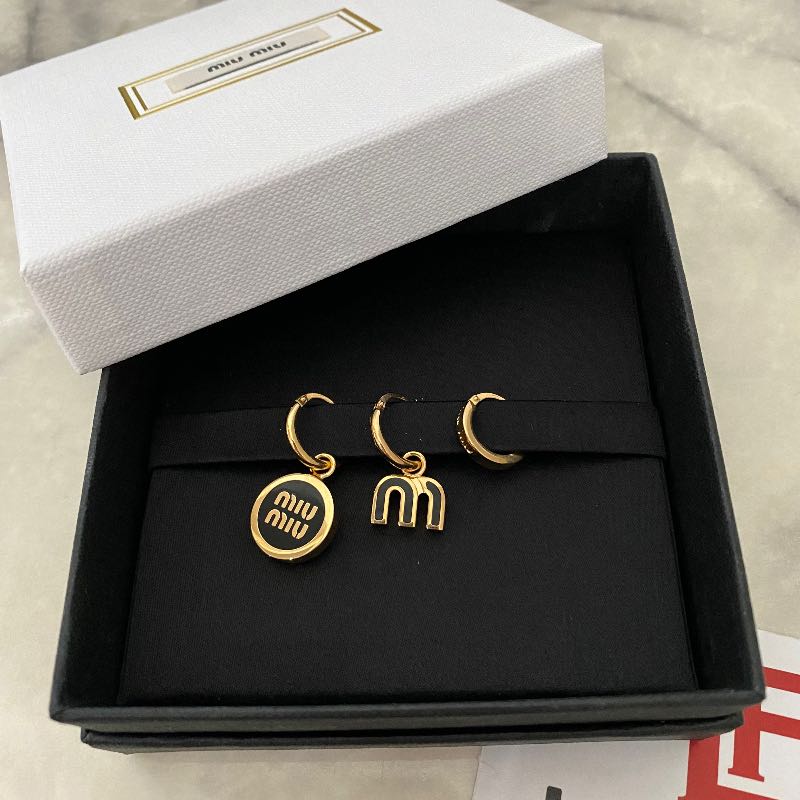 Miu Miu｜ (5IO102 2F6T F0002) s-l400.jpg