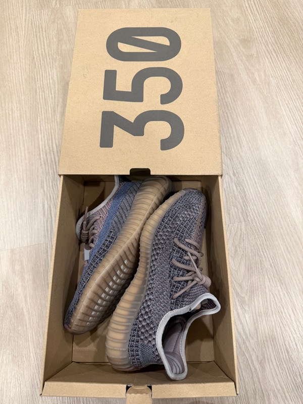 yeezy v2 fade on feet