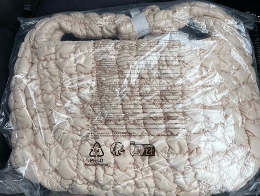 COS Quilted Oversized Shoulder Bag Beige 0916460007/ 100% Authentic