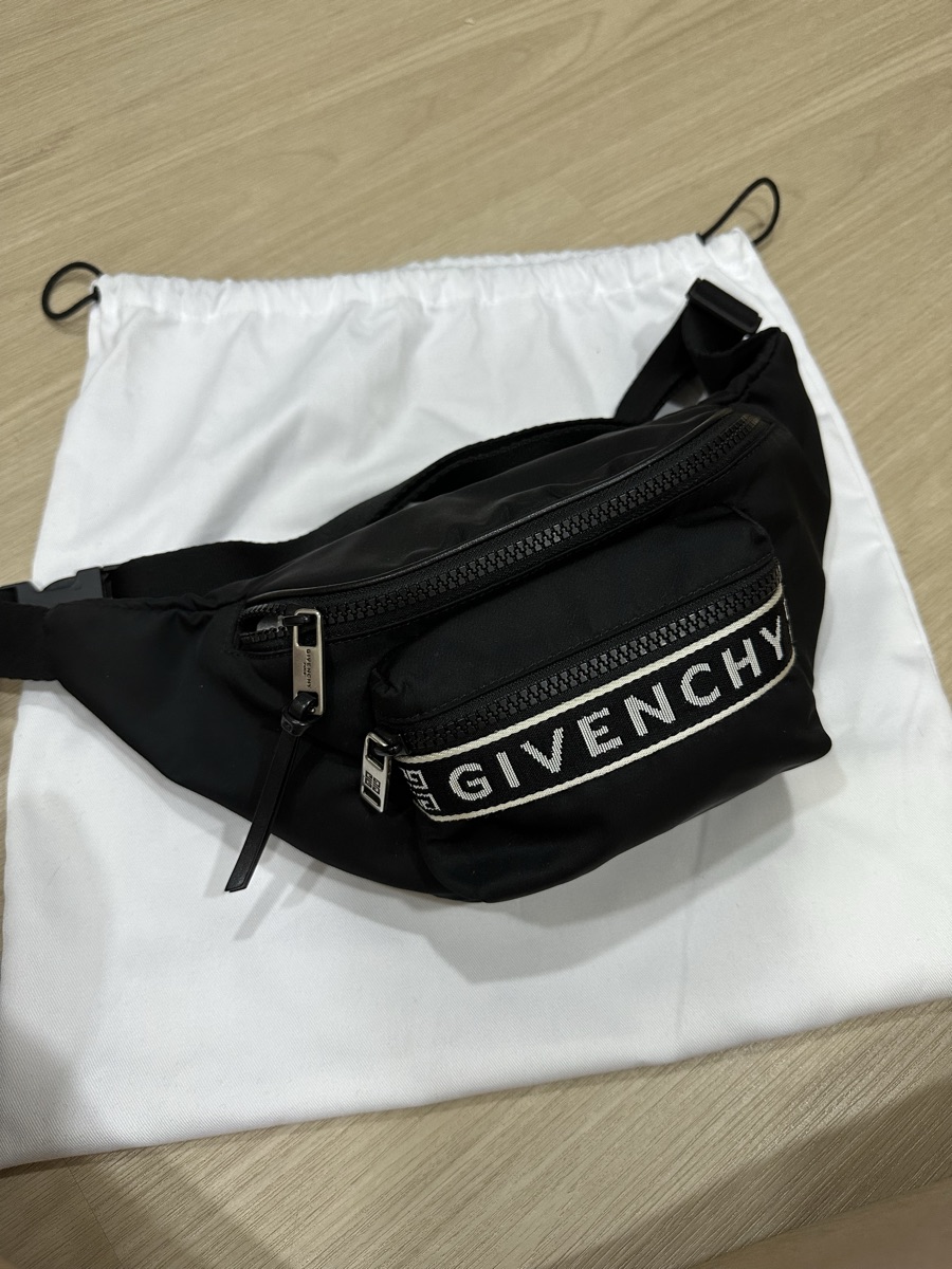 Givenchy Light 3 Belt Bag In Polyamide Black | ของแท้