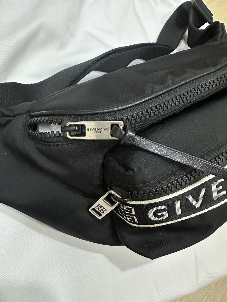 バッグ GIVENCHY LIGHT 3-BUM BAG Nylon Black GIVENCHY Givenchy Black Light-3 Logo Bum Bag - Clothing from