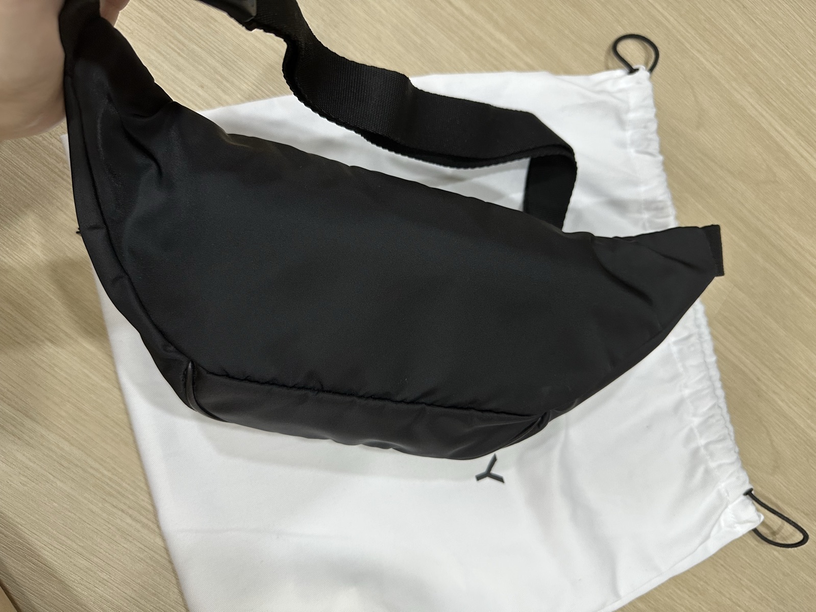 Givenchy Light 3 Belt Bag In Polyamide Black | ของแท้