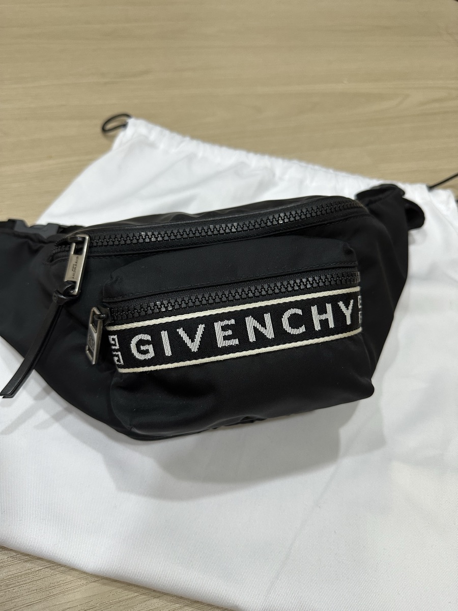Givenchy Light 3 Belt Bag In Polyamide Black | ของแท้