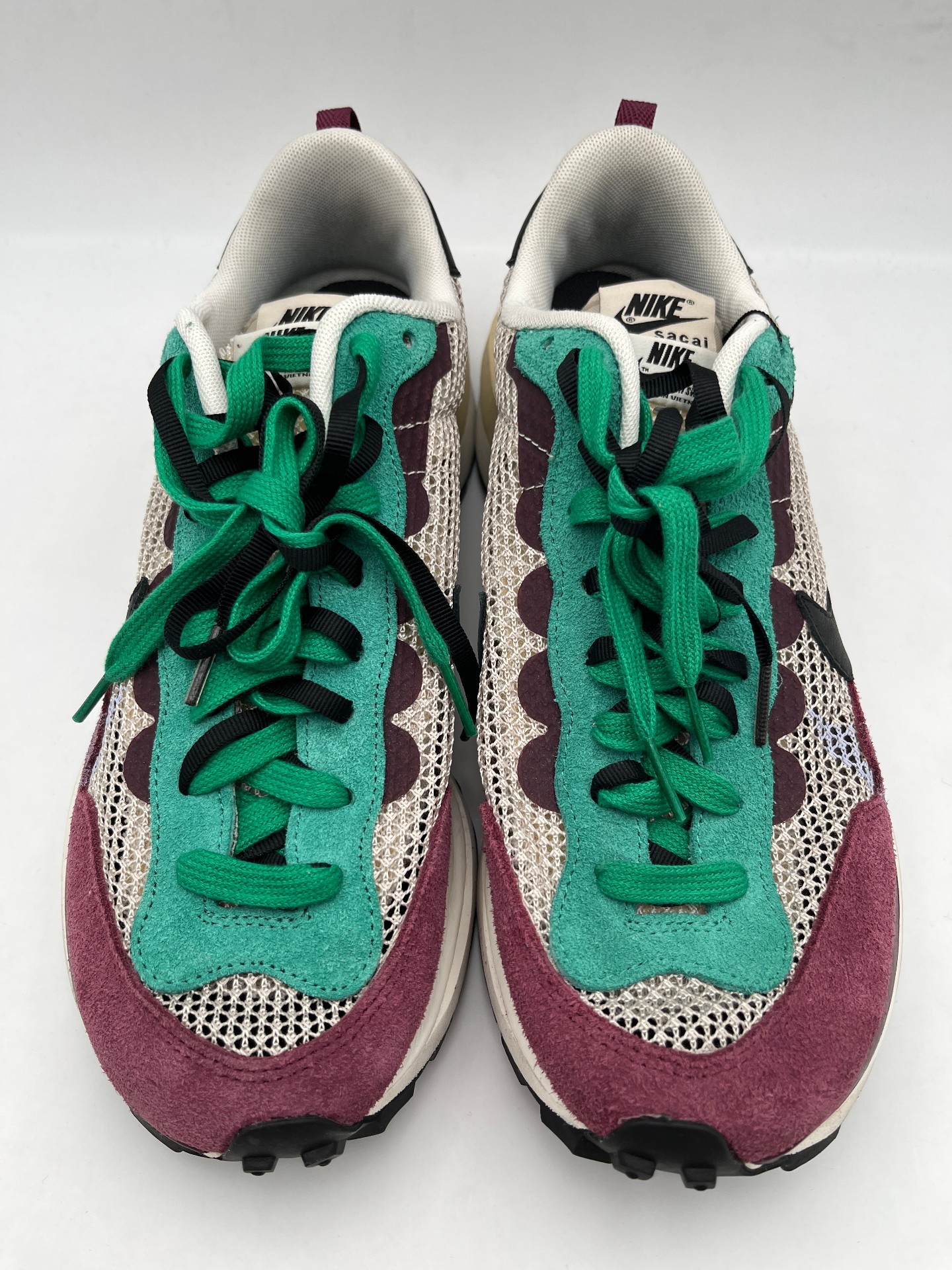 Nike Vaporwaffle sacai Villain Red Neptune Green | SASOM