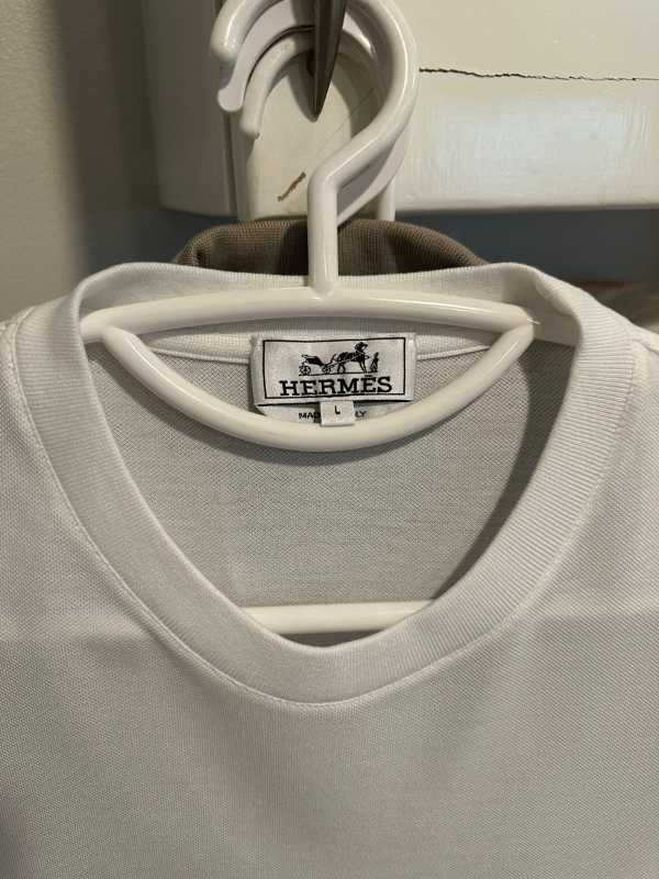 ช้อป Hermes H Embroidered T-Shirt Blancของแท้ที่ SASOM