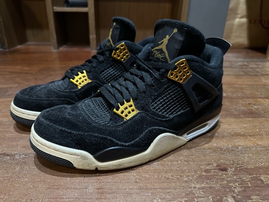 jordan retro 4 black royalty