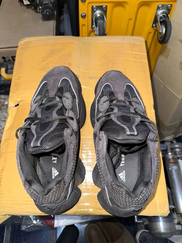 yeezy 500 black reflective