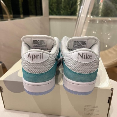 大*魂様 APRIL × Nike SB Dunk Low Pro QS 26. 大*魂様 APRIL × Nike SB Dunk Low Pro QS 26.