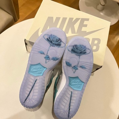 Nike x April Skateboards SB Dunk Low Pro QS Racer Blue